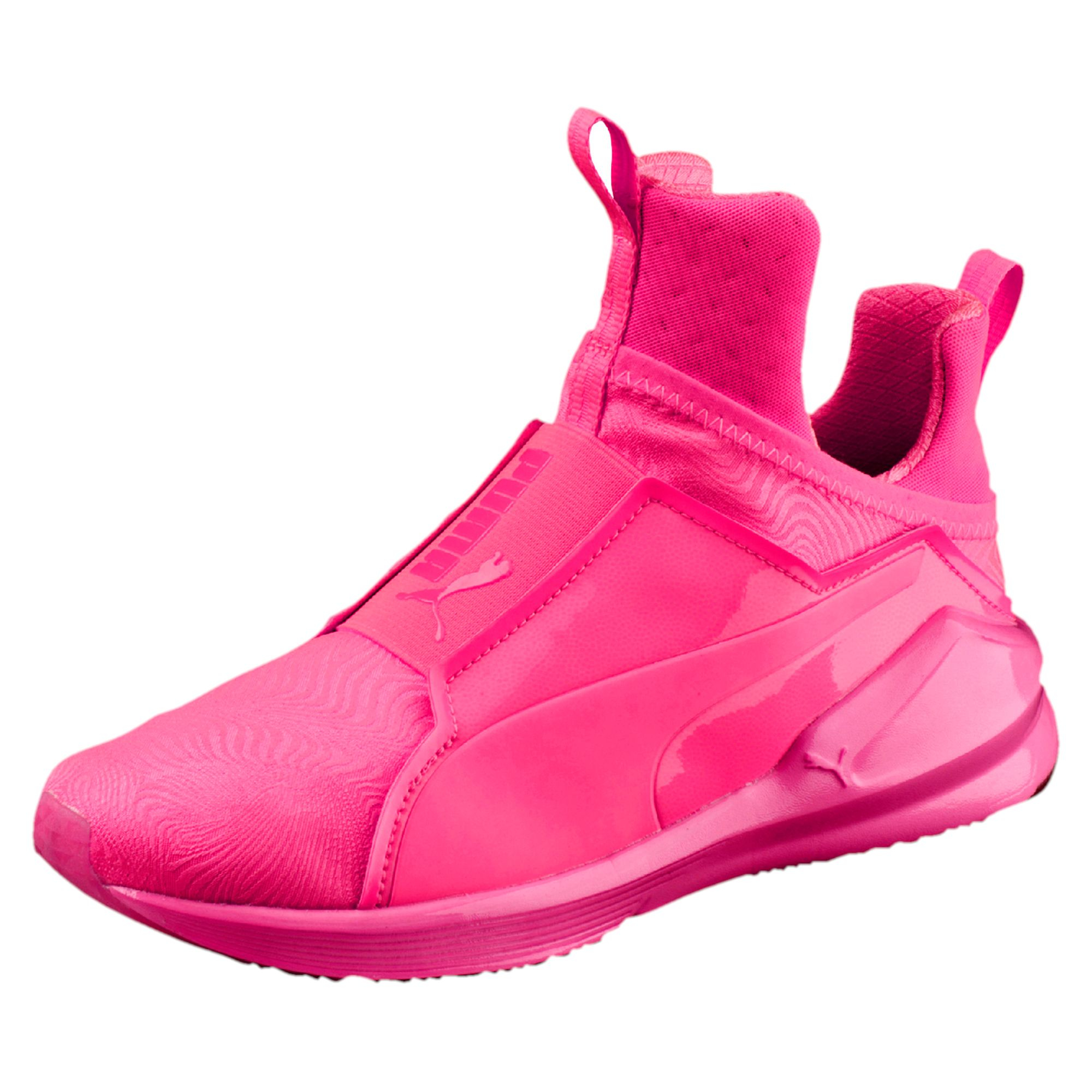 Hot pink on sale puma shoes